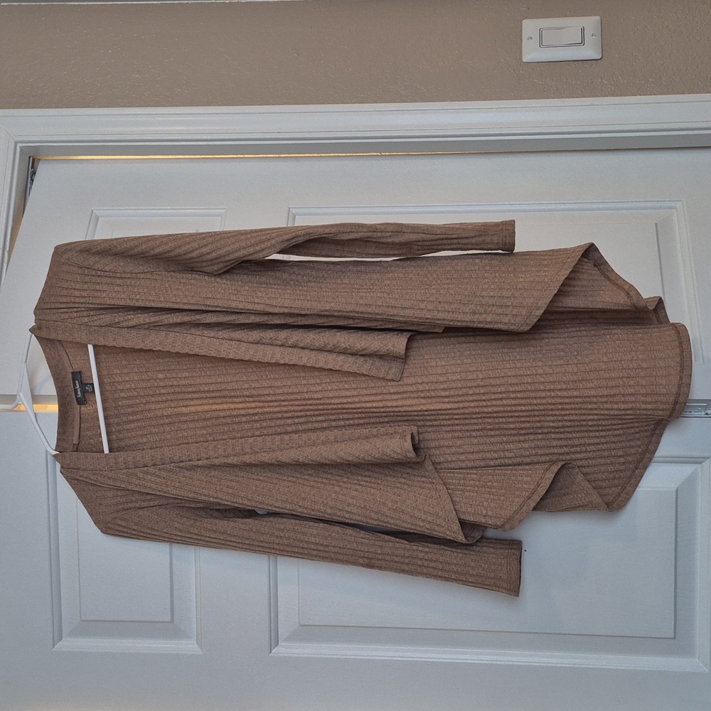 Neiman Marcus Taupe Ribbed Knit Cardigan
